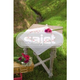 kreuzstichdecke zonnehoeden met vlinders, wit