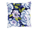 kreuzstichkissen lavendelblauwe bloemen
